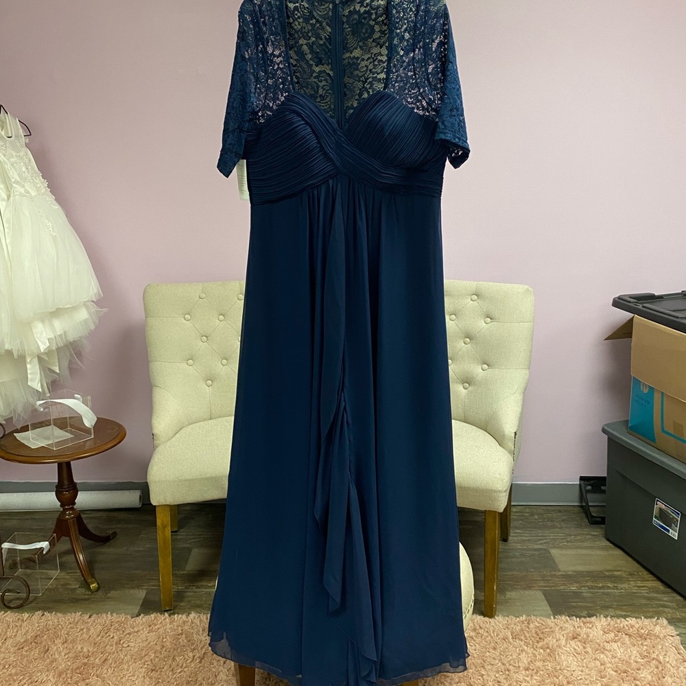 Private Label MOB Gown